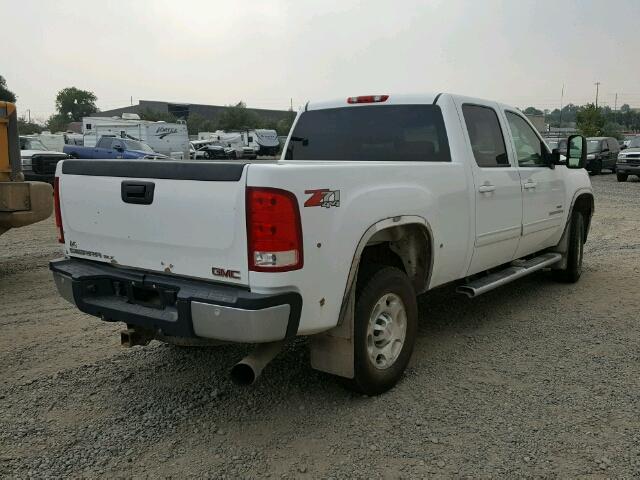 1GTHK23607F540867 - 2007 GMC SIERRA K25 WHITE photo 4