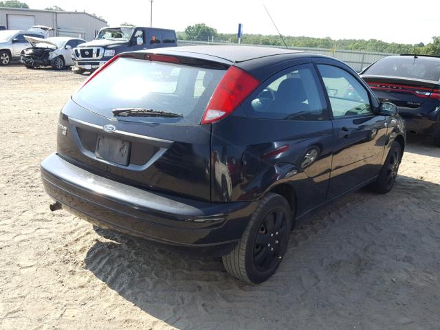 1FAFP31N67W314251 - 2007 FORD FOCUS ZX3 BLACK photo 4