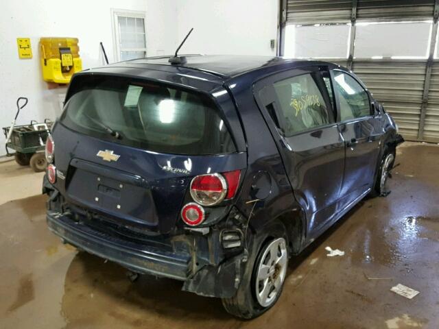1G1JA6SH7F4216249 - 2015 CHEVROLET SONIC LS 蓝色 照片 4