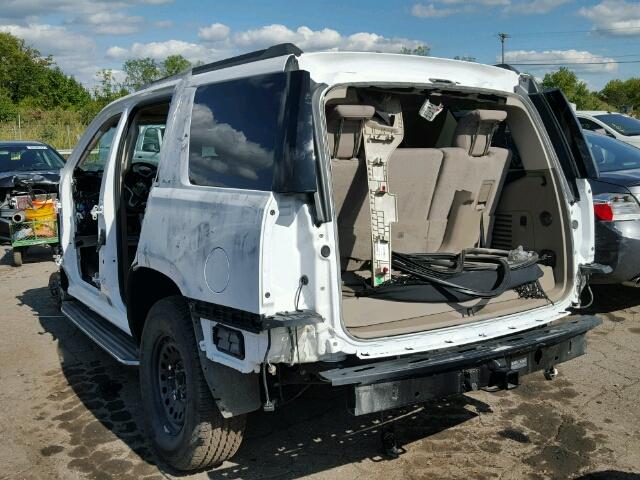 1GKS2AKC9HR214447 - 2017 GMC YUKON SLE WHITE photo 3