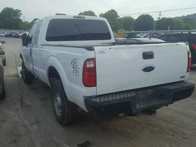 1FT7X2B62BEA88336 - 2011 FORD F250 WHITE photo 3