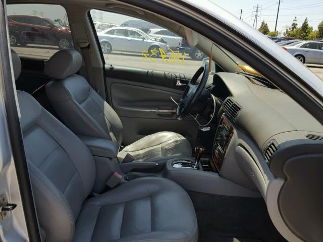 WVWRH63B43P458474 - 2003 VOLKSWAGEN PASSAT GLX 银色 照片 5