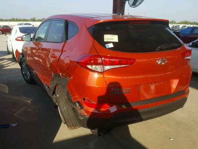 KM8J23A46HU329089 - 2017 HYUNDAI TUCSON SE ORANGE photo 3