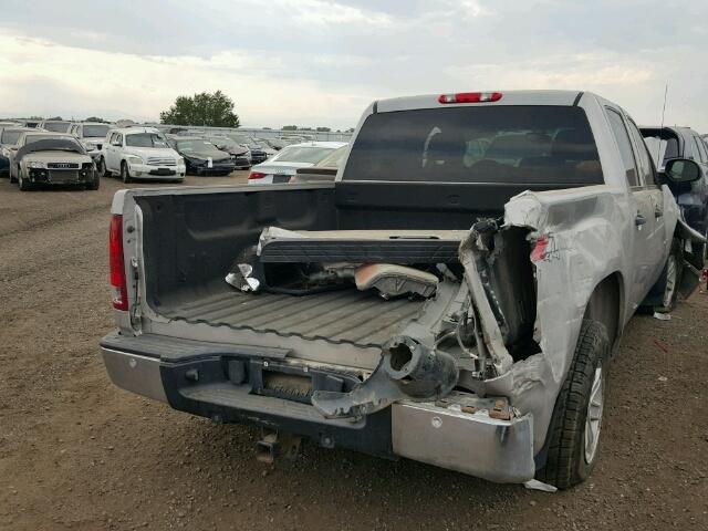 3GTEK13J78G235657 - 2008 GMC SIERRA SILVER photo 4