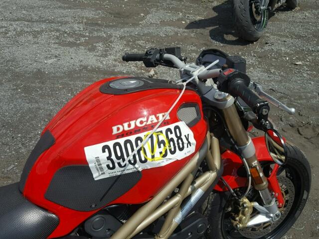 ZDM1RANN8DB067464 - 2013 DUCATI MONSTER 79 RED photo 5