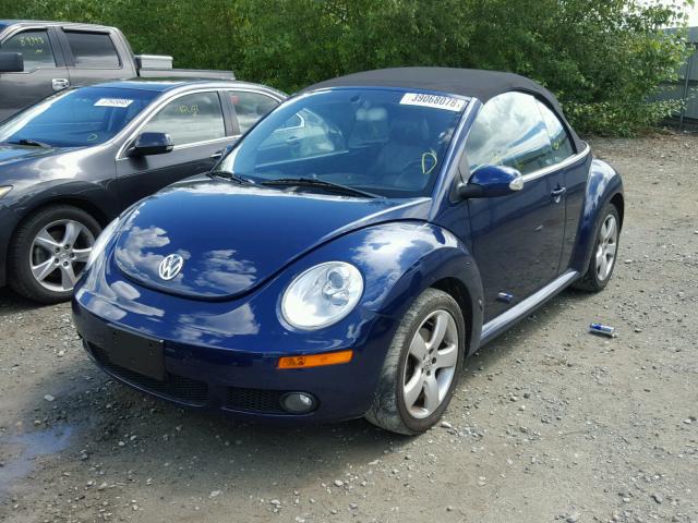3VWSF31Y76M332176 - 2006 VOLKSWAGEN NEW BEETLE 蓝色 照片 2