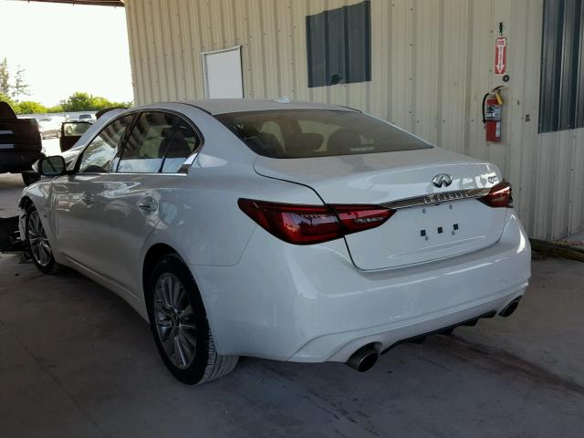 JN1EV7APXJM355332 - 2018 INFINITI Q50 LUXE WHITE photo 3