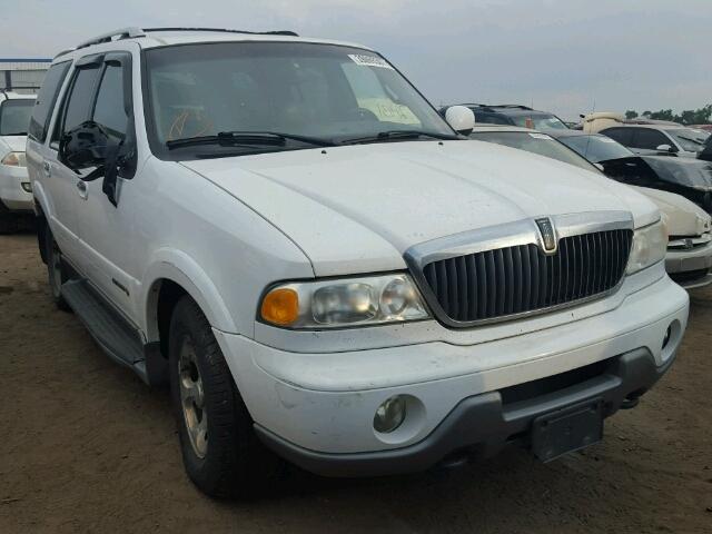 5LMFU28R21LJ17455 - 2001 LINCOLN NAVIGATOR WHITE photo 1