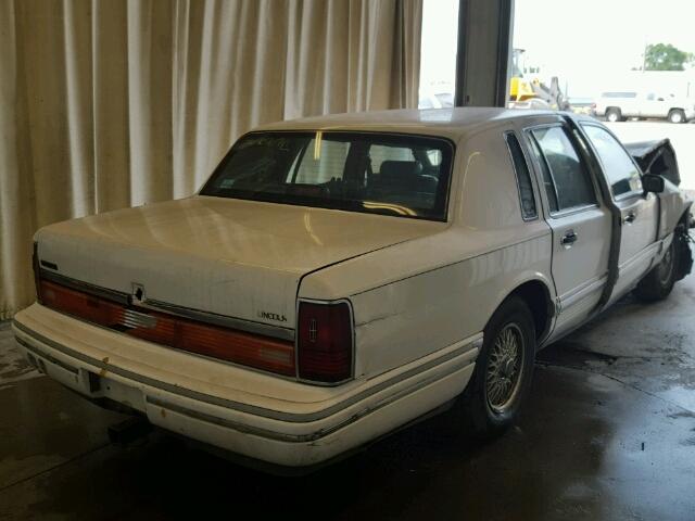 1LNLM81W3NY739077 - 1992 LINCOLN TOWN CAR E WHITE photo 4