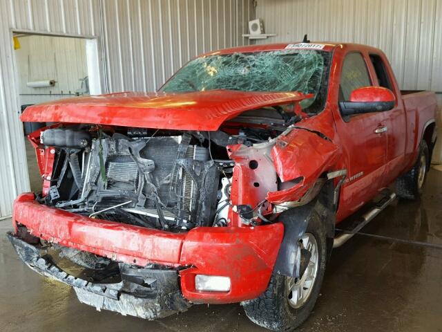 2GCEK19J971648971 - 2007 CHEVROLET SILVERADO RED photo 2