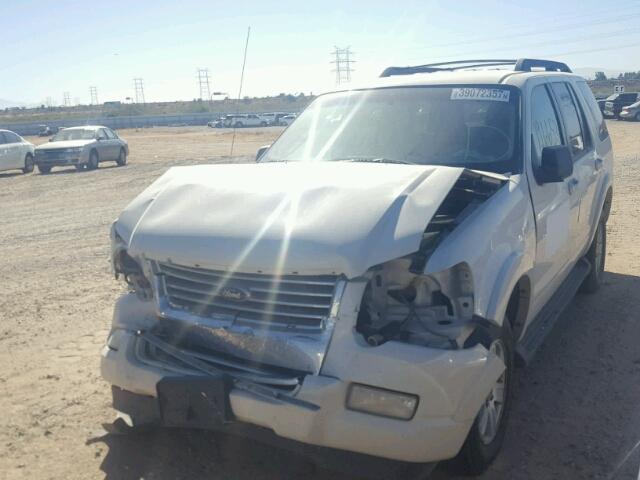 1FMEU73EX9UA41876 - 2009 FORD EXPLORER X WHITE photo 2