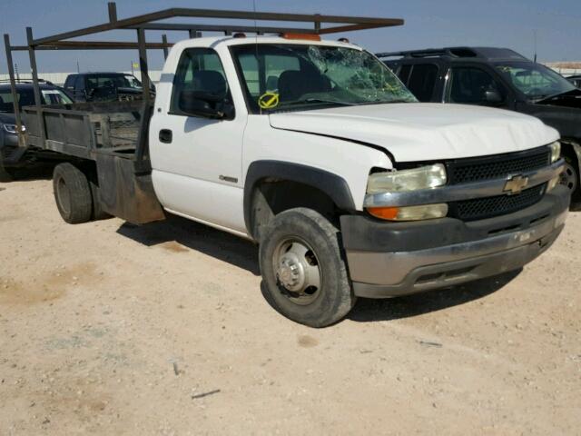 1GBJC34U52F191087 - 2002 CHEVROLET SILVERADO WHITE photo 1