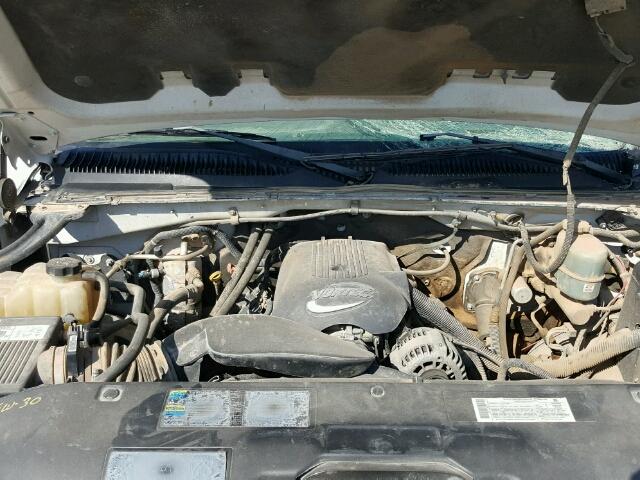 1GBJC34U52F191087 - 2002 CHEVROLET SILVERADO WHITE photo 7