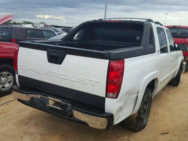 3GNEC12Z95G296659 - 2005 CHEVROLET AVALANCHE WHITE photo 4