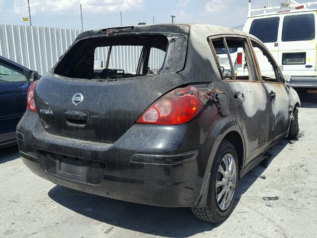 3N1BC13E09L480895 - 2009 NISSAN VERSA BLACK photo 4