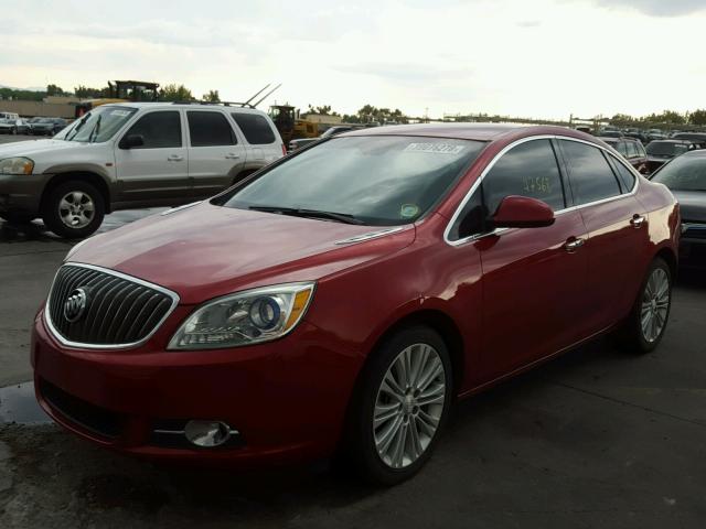 1G4PP5SK5D4253430 - 2013 BUICK VERANO RED photo 2