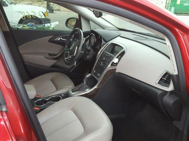 1G4PP5SK5D4253430 - 2013 BUICK VERANO RED photo 5