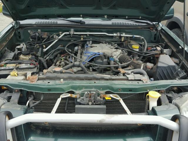 1N6ED27Y81C321816 - 2001 NISSAN FRONTIER C GREEN photo 7