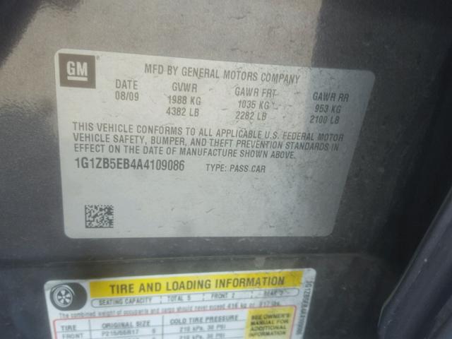 1G1ZB5EB4A4109086 - 2010 CHEVROLET MALIBU LS ნაცრისფერი ფოტო 10