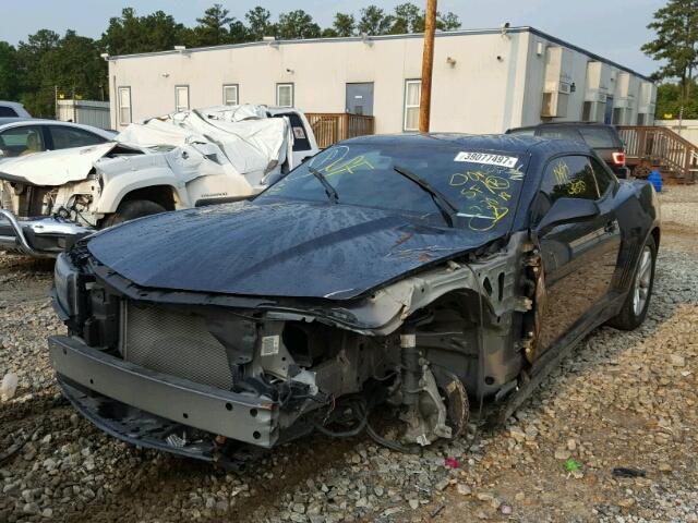 2G1FB1E32F9167139 - 2015 CHEVROLET CAMARO LS GRAY photo 2