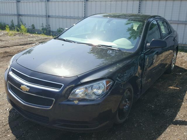1G1ZB5E04CF245269 - 2012 CHEVROLET MALIBU LS შავი ფოტო 2