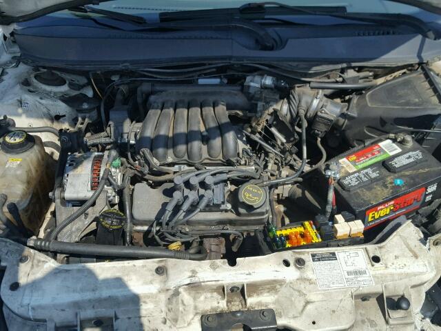 1MEFM50U42A639041 - 2002 MERCURY SABLE GS WHITE photo 7