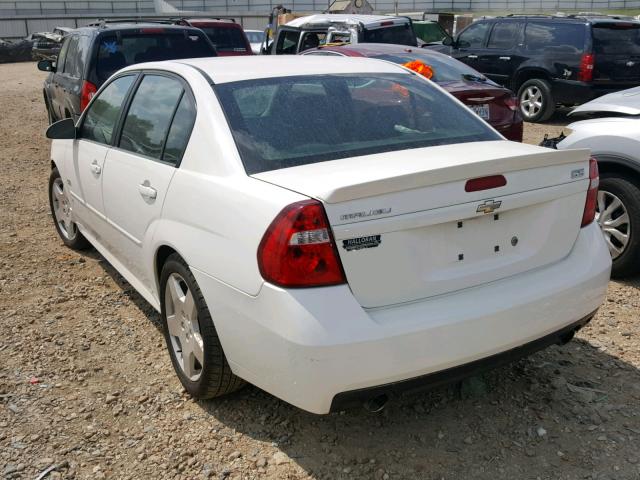 1G1ZW53106F282713 - 2006 CHEVROLET MALIBU SS WHITE photo 3