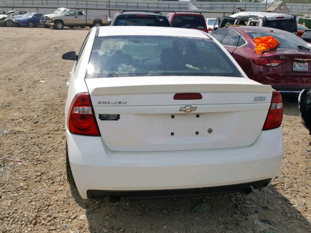 1G1ZW53106F282713 - 2006 CHEVROLET MALIBU SS WHITE photo 9