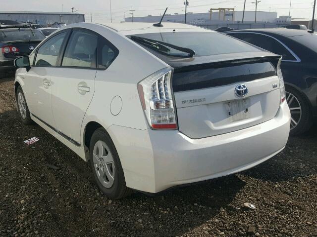 JTDKN3DU2B0288566 - 2011 TOYOTA PRIUS WHITE photo 3