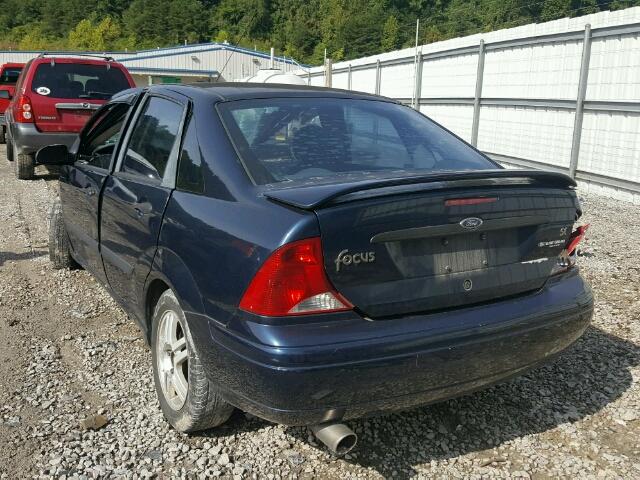 1FAFP33P52W139708 - 2002 FORD FOCUS LX BLUE photo 3