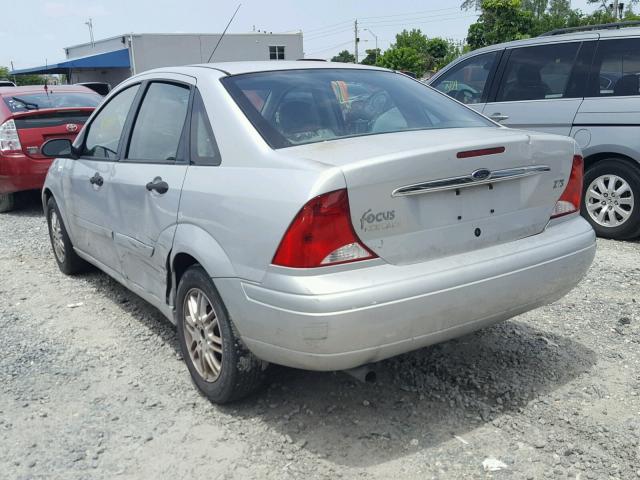 1FAFP3835YW259085 - 2000 FORD FOCUS ZTS SILVER photo 3