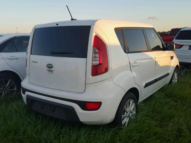 KNDJT2A6XC7354906 - 2012 KIA SOUL WHITE photo 4