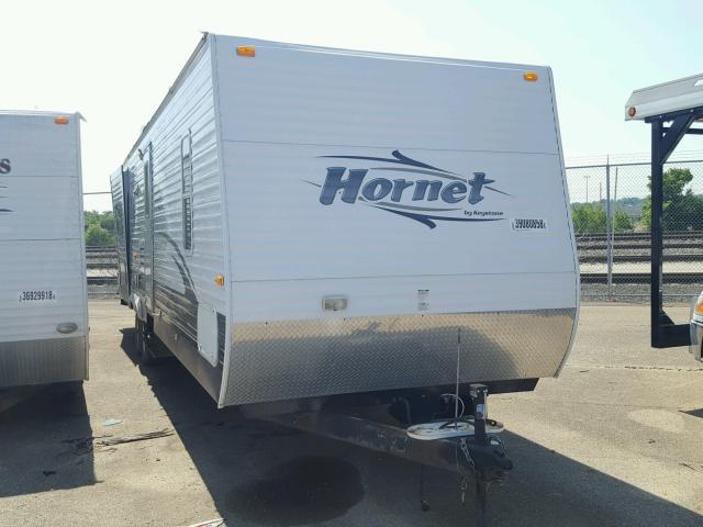 4YDT32B2687200573 - 2008 KEYSTONE HORNET WHITE photo 1
