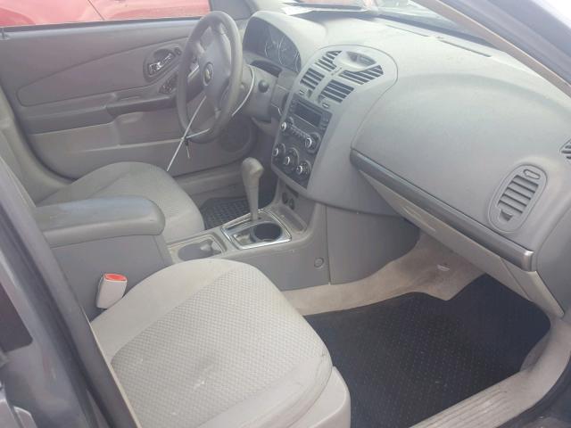 1G1ZS58F98F100185 - 2008 CHEVROLET MALIBU LS ნაცრისფერი ფოტო 5