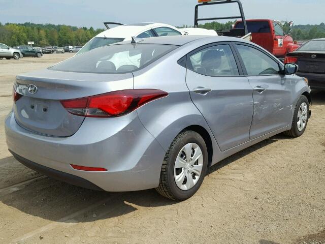 5NPDH4AE4GH690764 - 2016 HYUNDAI ELANTRA SE SILVER photo 4