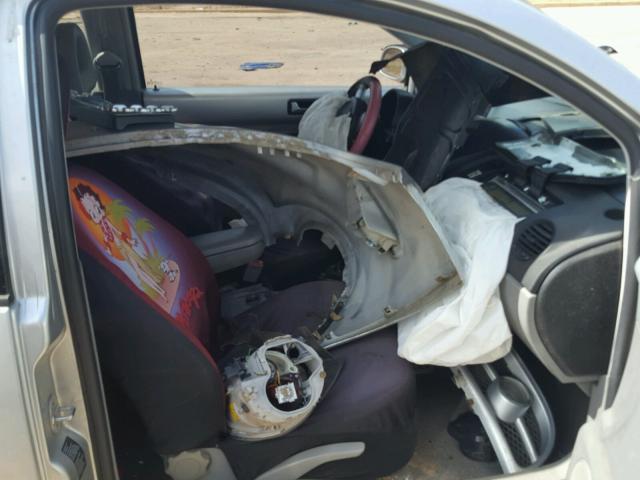 3VWCB21CX1M435776 - 2001 VOLKSWAGEN NEW BEETLE ვერცხლისფერი ფოტო 5