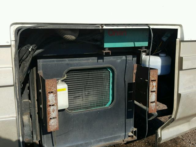 1RF120611T2012626 - 1996 ROADMASTER RAIL DYANASTER TWO TONE photo 9