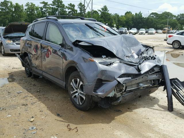 JTMZFREV2HJ700901 - 2017 TOYOTA RAV4 LE GRAY photo 1