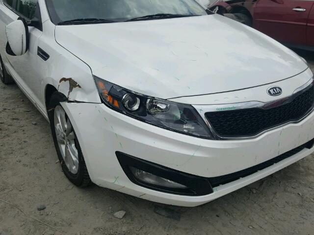 5XXGN4A7XCG088495 - 2012 KIA OPTIMA EX WHITE photo 9