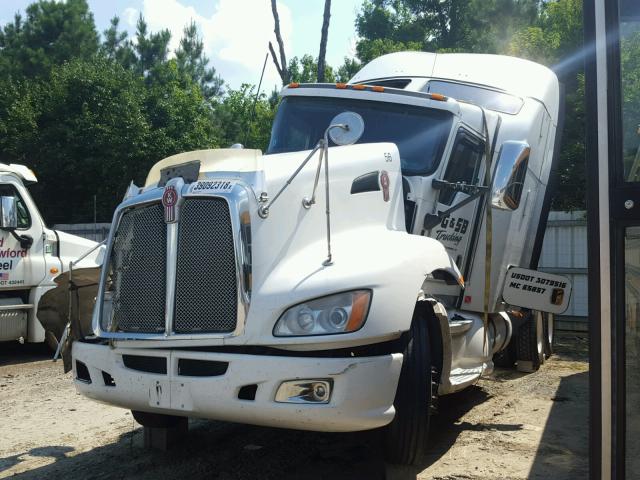 1XKAD49X8DJ338248 - 2013 KENWORTH CONSTRUCTI WHITE photo 2