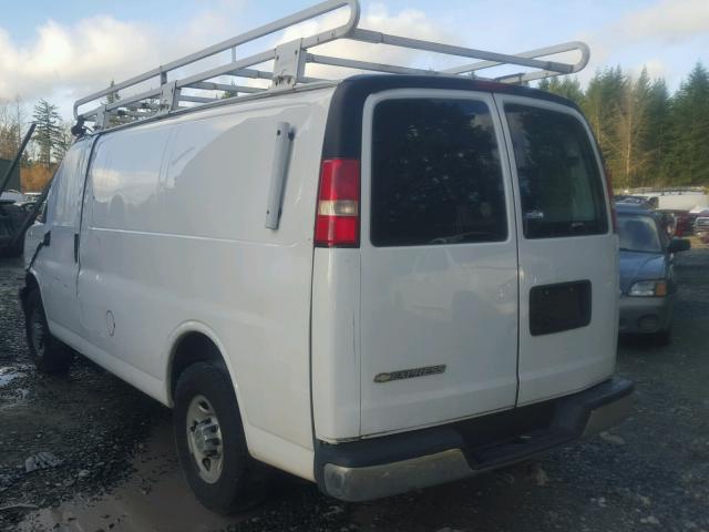 1GCGG25C881181220 - 2008 CHEVROLET EXPRESS G2 WHITE photo 3