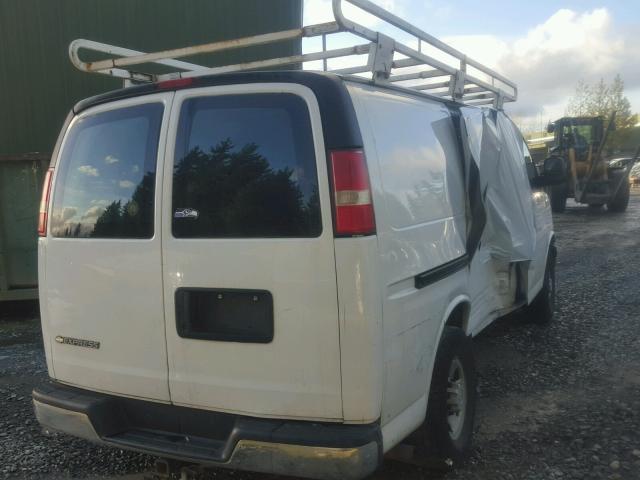 1GCGG25C881181220 - 2008 CHEVROLET EXPRESS G2 WHITE photo 4