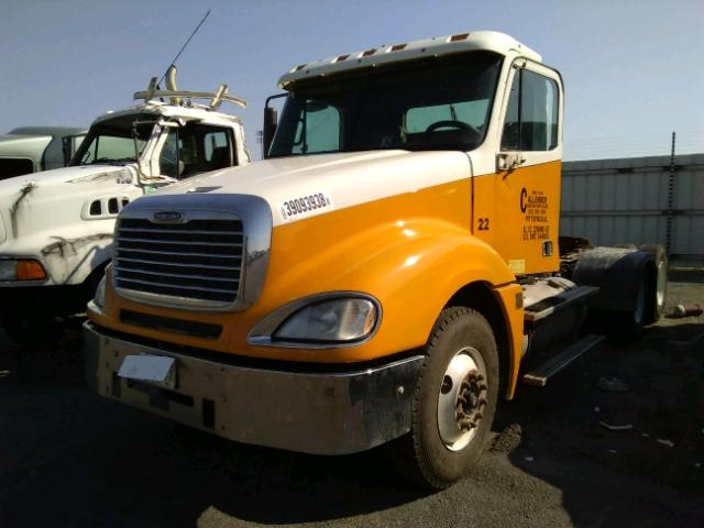 1FUJA6CG33LL02102 - 2003 FREIGHTLINER CONVENTION WHITE photo 2