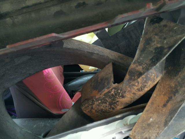 2G2WP582281179204 - 2008 PONTIAC GRAND PRIX RED photo 5