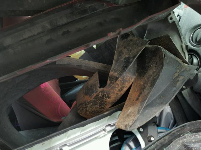 2G2WP582281179204 - 2008 PONTIAC GRAND PRIX RED photo 9