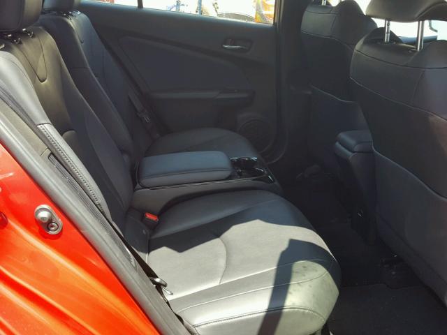 JTDKARFP6H3003042 - 2017 TOYOTA PRIUS PRIM 红色 照片 6