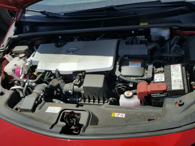 JTDKARFP6H3003042 - 2017 TOYOTA PRIUS PRIM 红色 照片 7