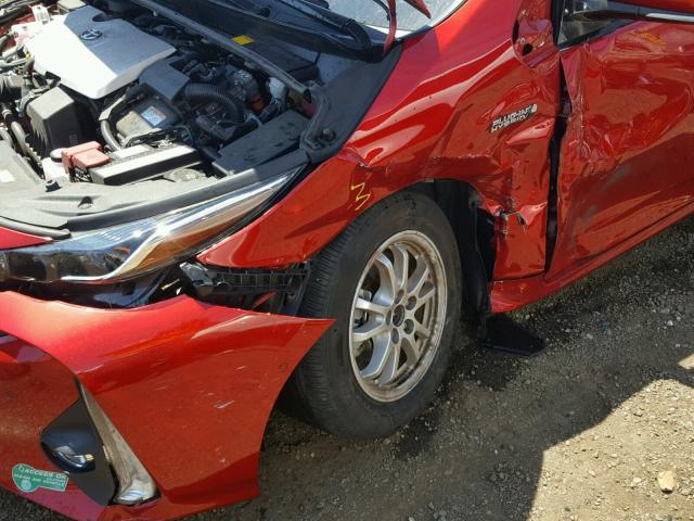 JTDKARFP6H3003042 - 2017 TOYOTA PRIUS PRIM 红色 照片 9