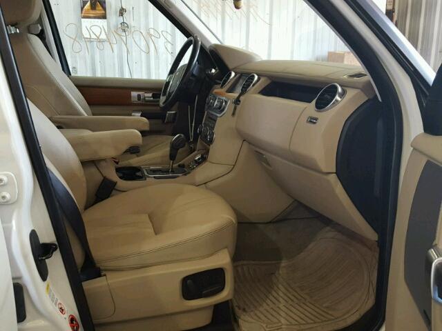 SALAM2D43AA536821 - 2010 LAND ROVER LR4 HSE PL WHITE photo 5