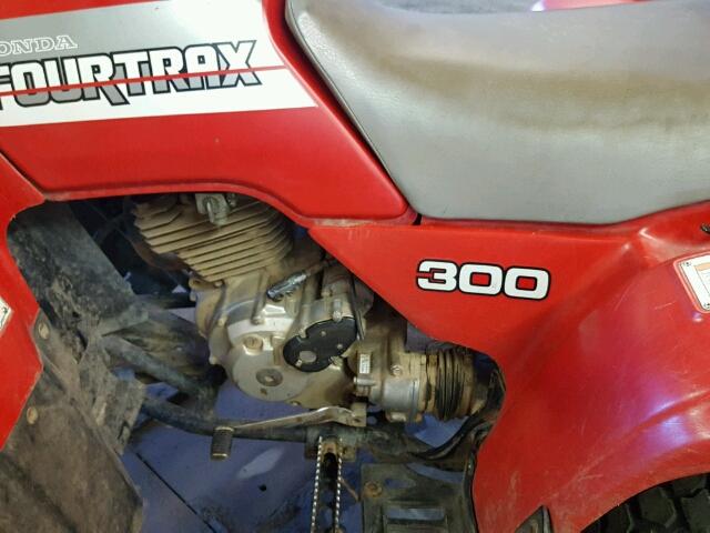 478TE1401LA200911 - 1990 HONDA TRX300 RED photo 7